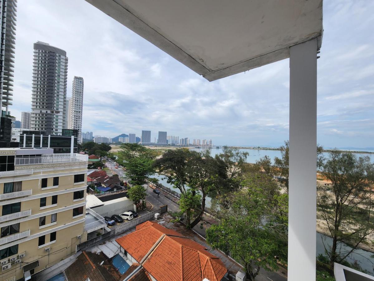 Pangsapuri Sunrise Gurney Executive Premium Large Georgetown