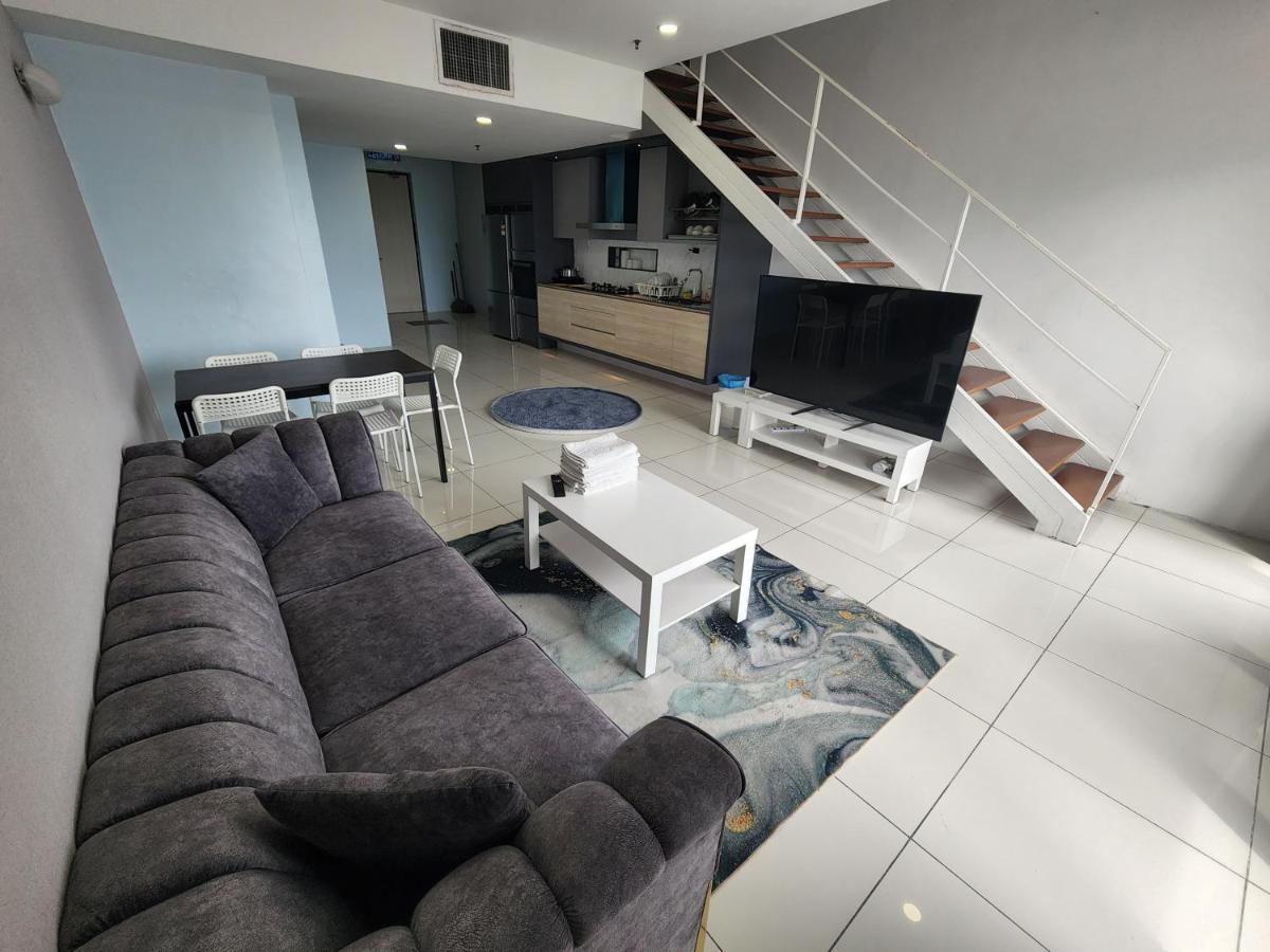 Sunrise Gurney Executive Premium Large Pangsapuri