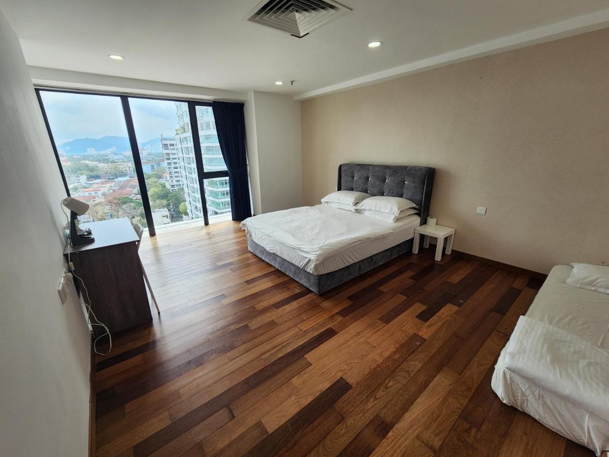 Pangsapuri Sunrise Gurney Executive Premium Large