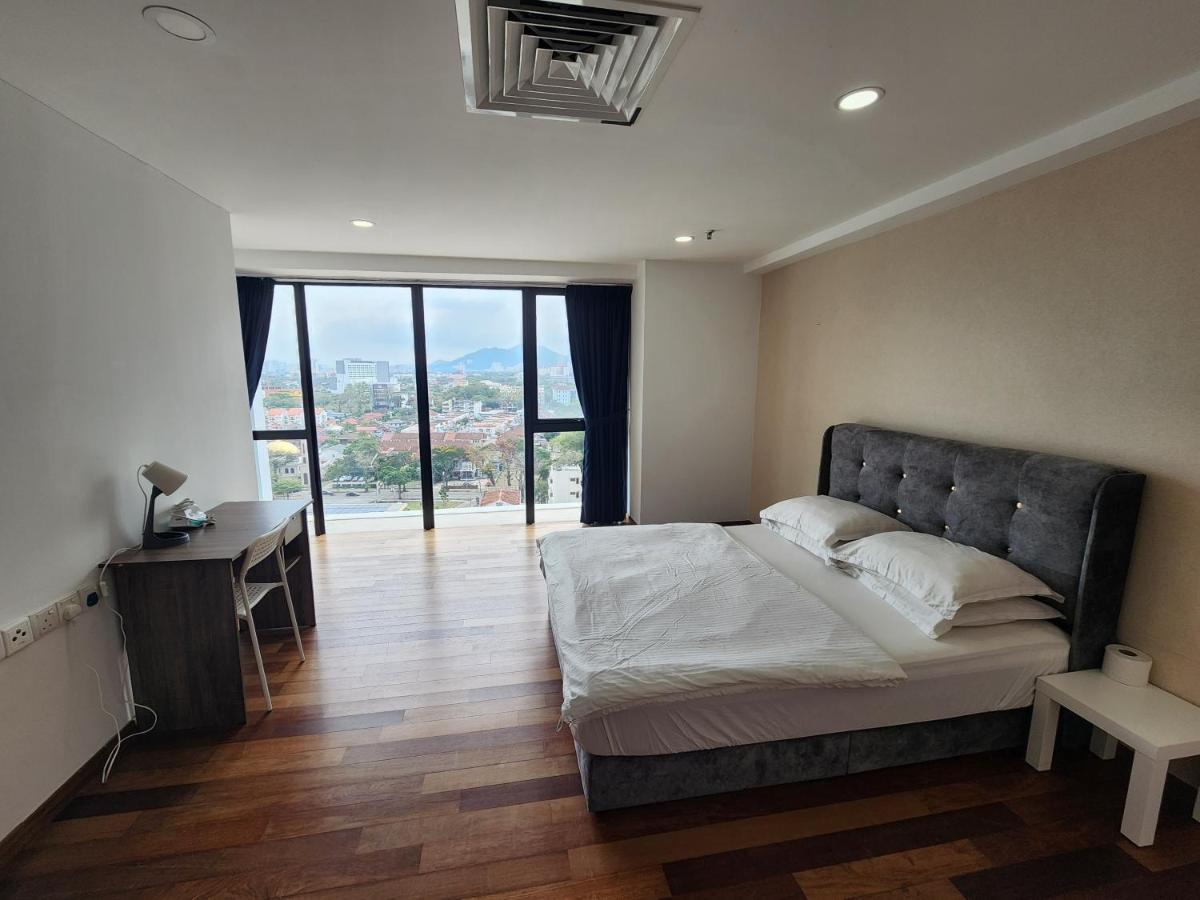 Pangsapuri Sunrise Gurney Executive Premium Large